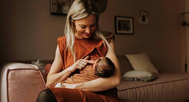 borstvoeding hoort geen pijn te doen onder mama's