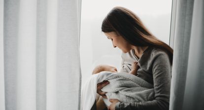 pre en postnatale hulp van lactatiekundige onder mama's